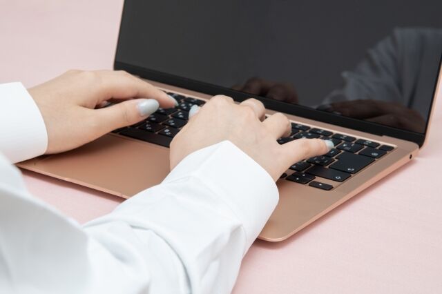 【悲報】とある自治体の黒塗りPDF、最長773日間個人情報が丸見えだった模様