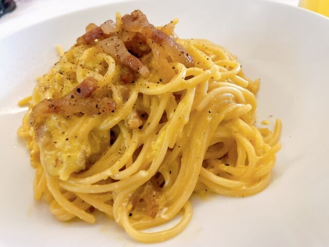 本場のカルボナーラ食いてえ！って思って材料出来るだけ揃えて作ってみたんだけど…