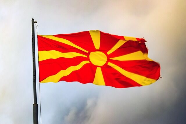 中国警察、観光客の掲げたマケドニア国旗を旭日旗と間違え没収