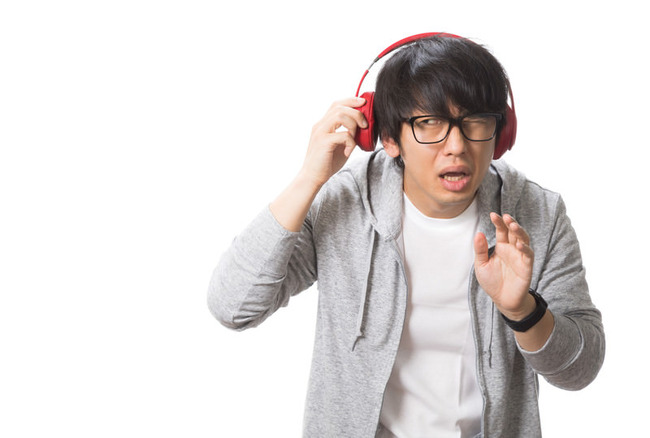 なんで自分の声って録音するとブスなんや