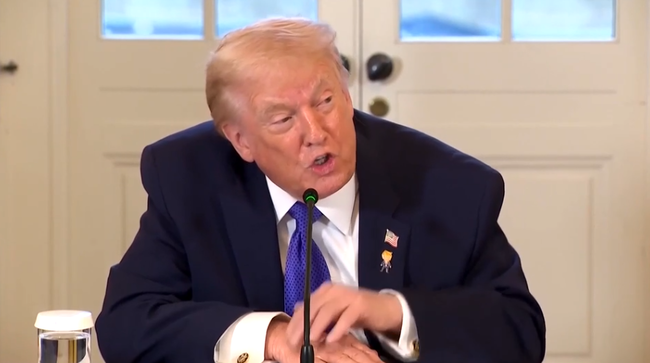 トランプさん「デンマークよ500年前にグリーンランド見つけたからと言って領有権主張するなよ！」