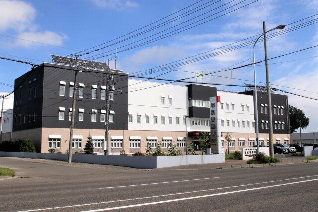「ブルってんのかガキ」「もう逃げられないからな」20代男性の車を損壊した19歳と22歳の男を逮捕