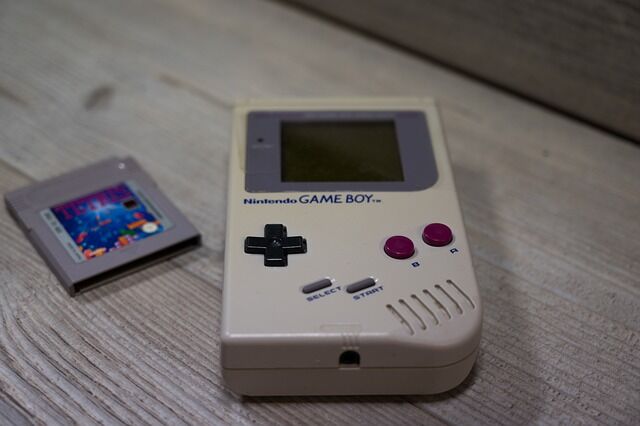 gameboy-g97e5b0de5_640