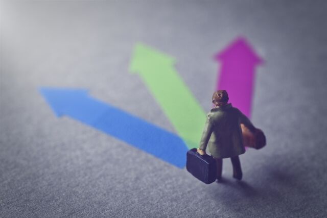 1000億円もらえる代わりに毎年1月は西への移動ができなくなるボタン????