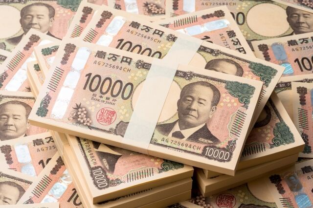 一番稼いだ漫画家って1位は遊戯王の人で2位は原哲夫でええよな？????