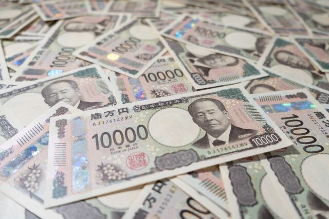 【画像】これが6億円当選者の通帳…！