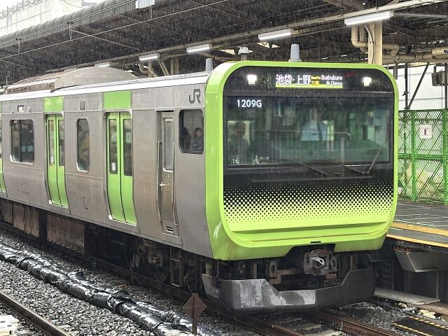 【動画】 山手線、混雑しすぎてまともに降りる事さえ困難な模様