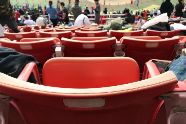 【悲報】 野球人口、減りすぎて大手二社撤退 【悲報】 野球人口、減りすぎて大手二社撤退