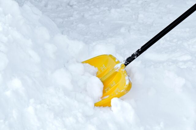 【悲報】ワイとうほぐ人、雪かきで体力が0に