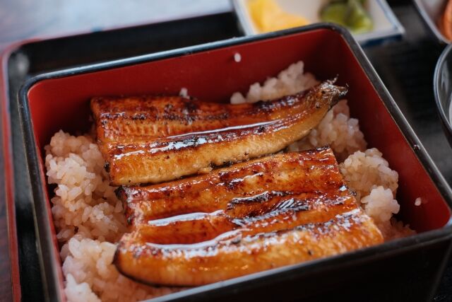 経営者「うなぎ屋の横にうなぎ屋出したらめちゃくちゃ怒られた…」