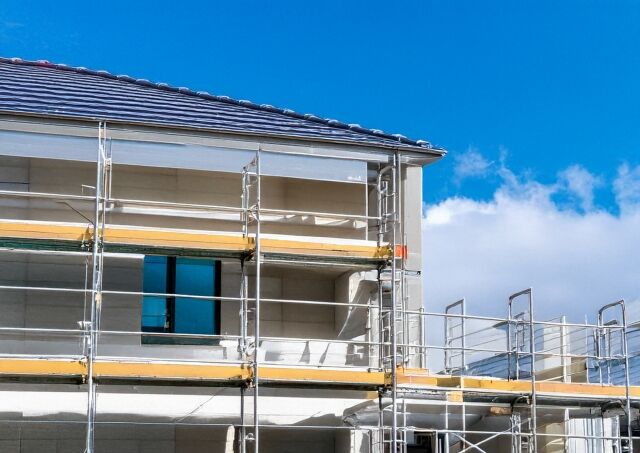 【悲報】土建屋さん、足場を生コンで埋めてしまう