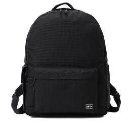 リュック買おうと思ったんだけど欲しいやつが高ぇ