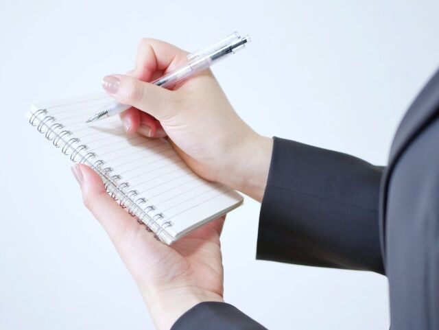 ワイADHD、職場でついに「メモを取るの禁止」を言い渡される