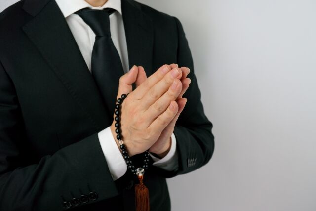 元葬儀屋勤めだけどなんか質問ある？