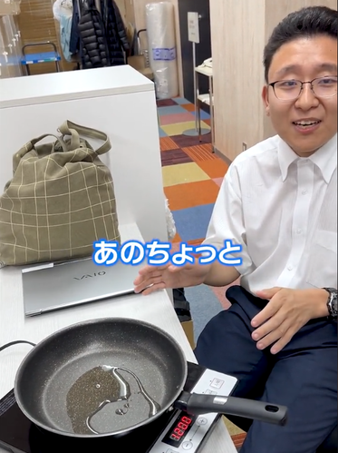 【悲報】フジテレビ、今度は23歳上垣アナのデスクで焼きそばを作るイタズラ動画で炎上 【悲報】フジテレビ、今度は23歳上垣アナのデスクで焼きそばを作るイタズラ動画で炎上