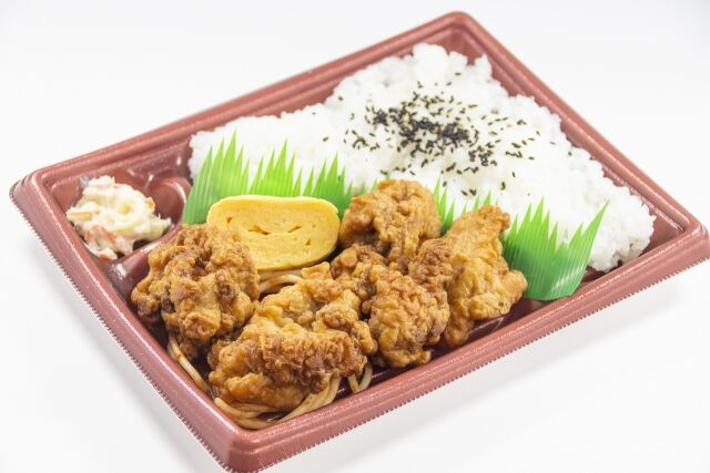 唐揚げ弁当が理解できない人もいるよな。唐揚げでご飯食えないとか。