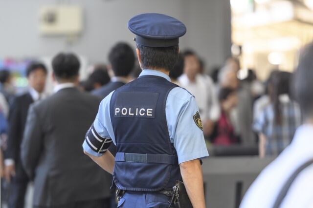 G民「職質うざすぎ」「動画撮ってればすぐ解放されるらしいで」「警察ちょづきすぎやろ」 ワイ「……」