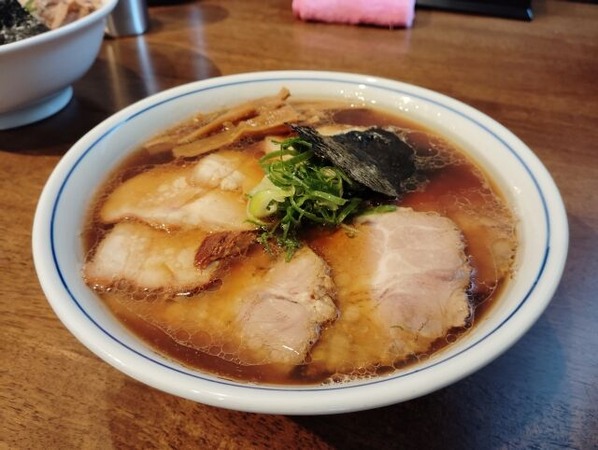 なんでラーメンにはチャーシューっていう固定観念に囚われてるんや？