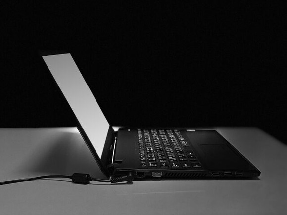 勤務先のサーバーに強制シャットダウンのプログラムを仕込んだ元IT会社員を逮捕