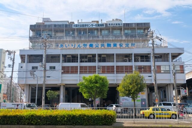 【悲報】西成で強制退去開始　ホームレス「どないしたらええんや…」