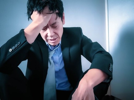 【悲報】会社に嘘がバレた