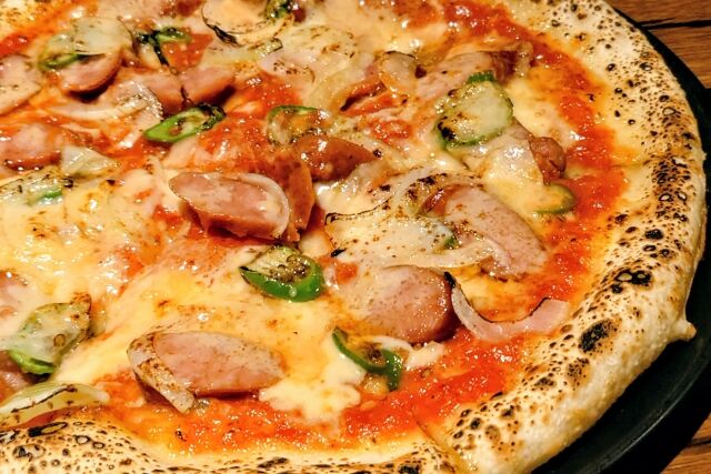 ピザってガチでうめえのにガチで高えよな