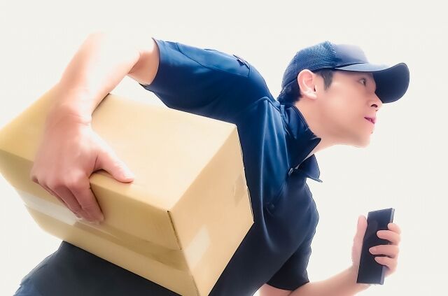 アマゾン、客が配送ドライバーに「ありがとう」を伝えると500円の追加報酬