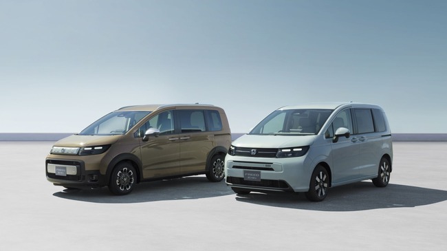 新型フリードさん、鬼のようにダサい