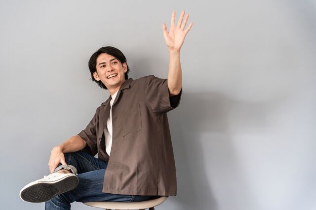 【悲報】Z世代「おじさんがまだワイドサイズのファッションしてる…もう流行ってないのに…」