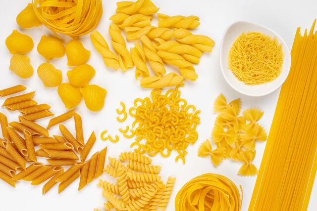 イタリア「もう！なんで日本人はスパゲッティしか食べないのよ????」