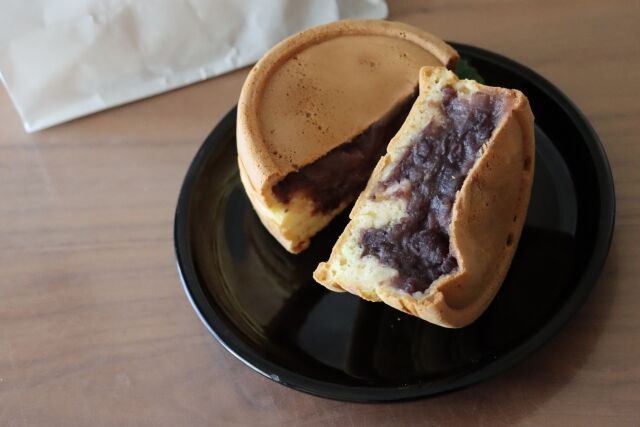 店員の顔に食べかけの大判焼きを投げつけた60歳無職女を逮捕 「おいしくなかった」