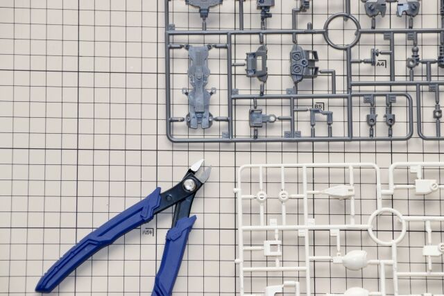 【朗報】黒ギャルさん、ノリでガンプラを購入