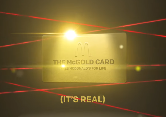 24金のマクドナルド・ゴールドカード爆誕！手に入れた人は50年無料でマックで食べ放題！ - ゴールデンタイムズ