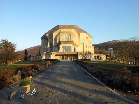 goetheanum-1255405_640