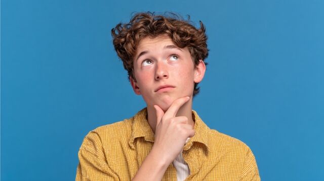 「60を半分で割って20足したらいくつ？」の答えが分かれまくると話題に
