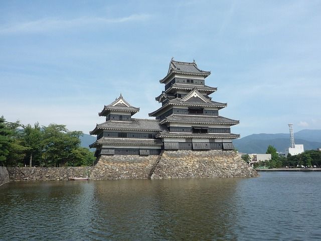 matsumoto-castle-676242_640