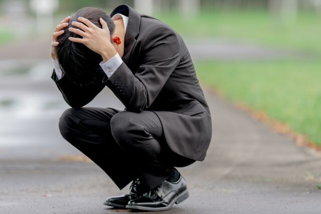 【悲報】新入社員さん、初日に「退職代行」を使って爆速退職