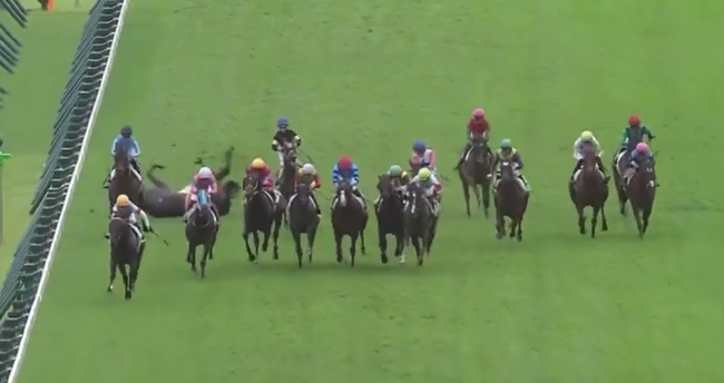 【悲報】中央競馬で乱闘ｗｗｗｗｗｗｗｗｗｗｗｗ