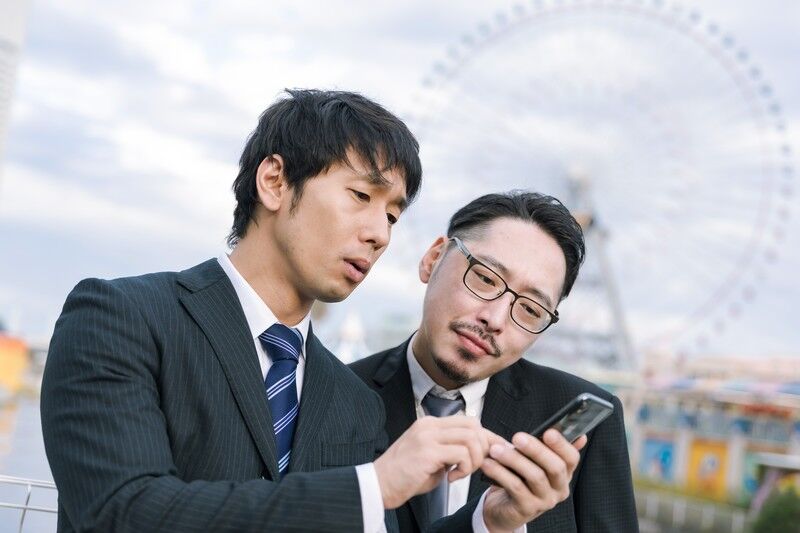 友達 お前のスマホで検索させてよ ワイ ちょっと待って 友達 お前のスマホで検索させてよ ワイ ちょっと待って