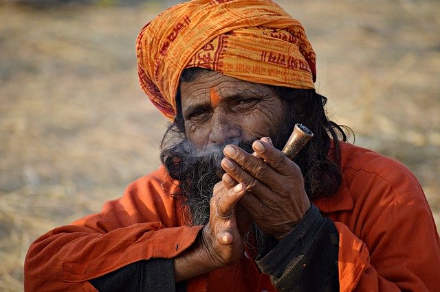 man-3953040_640