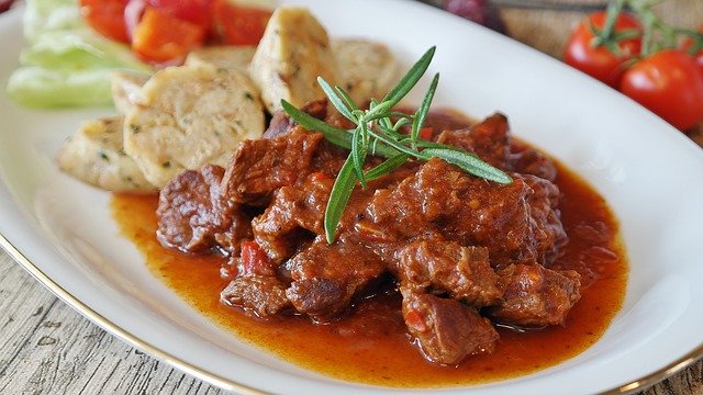 goulash-2872112_640