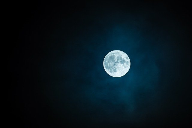 moon-g36b006e09_640