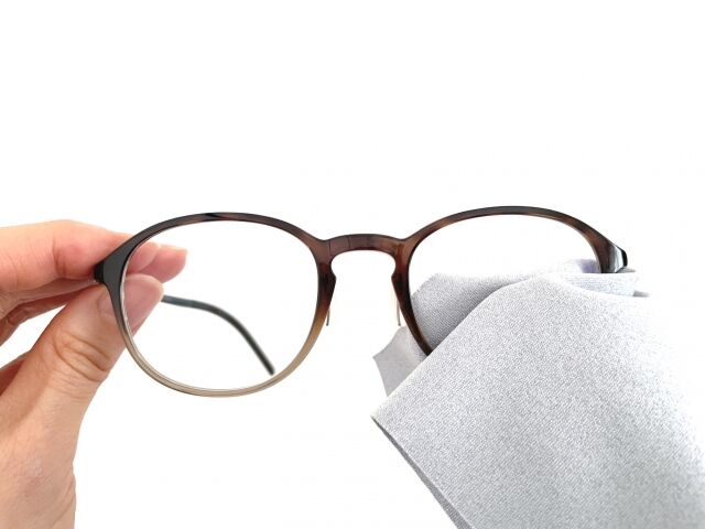 みんなメガネ拭きってどういうの使ってるの？