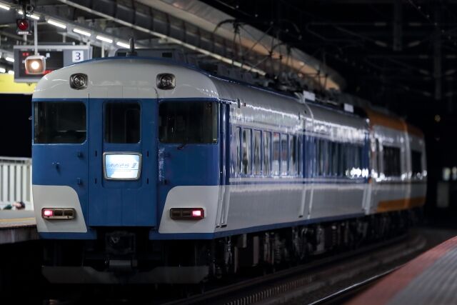 撮り鉄が駅員に罵声「下がれよ、安月給」「殺すぞ！」 → 近鉄は後日警察に相談「今後は躊躇せず通報します」