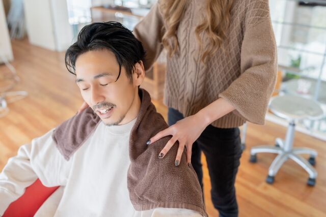美容室でやられる謎マッサージの魅力
