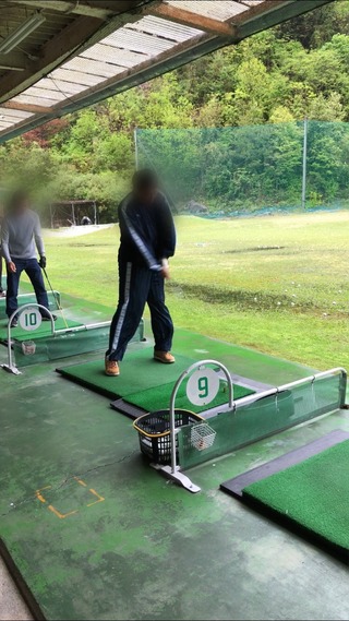 4E0FB142-D26D-409B-BCBC-2B9EB31D8F5E