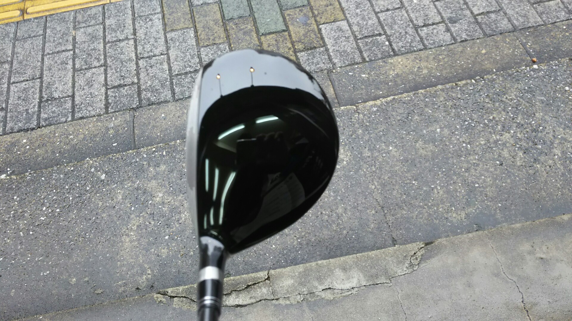 圧倒的飛距離で、曲がりにくい。「飛びのカムイ」が独自開発した
