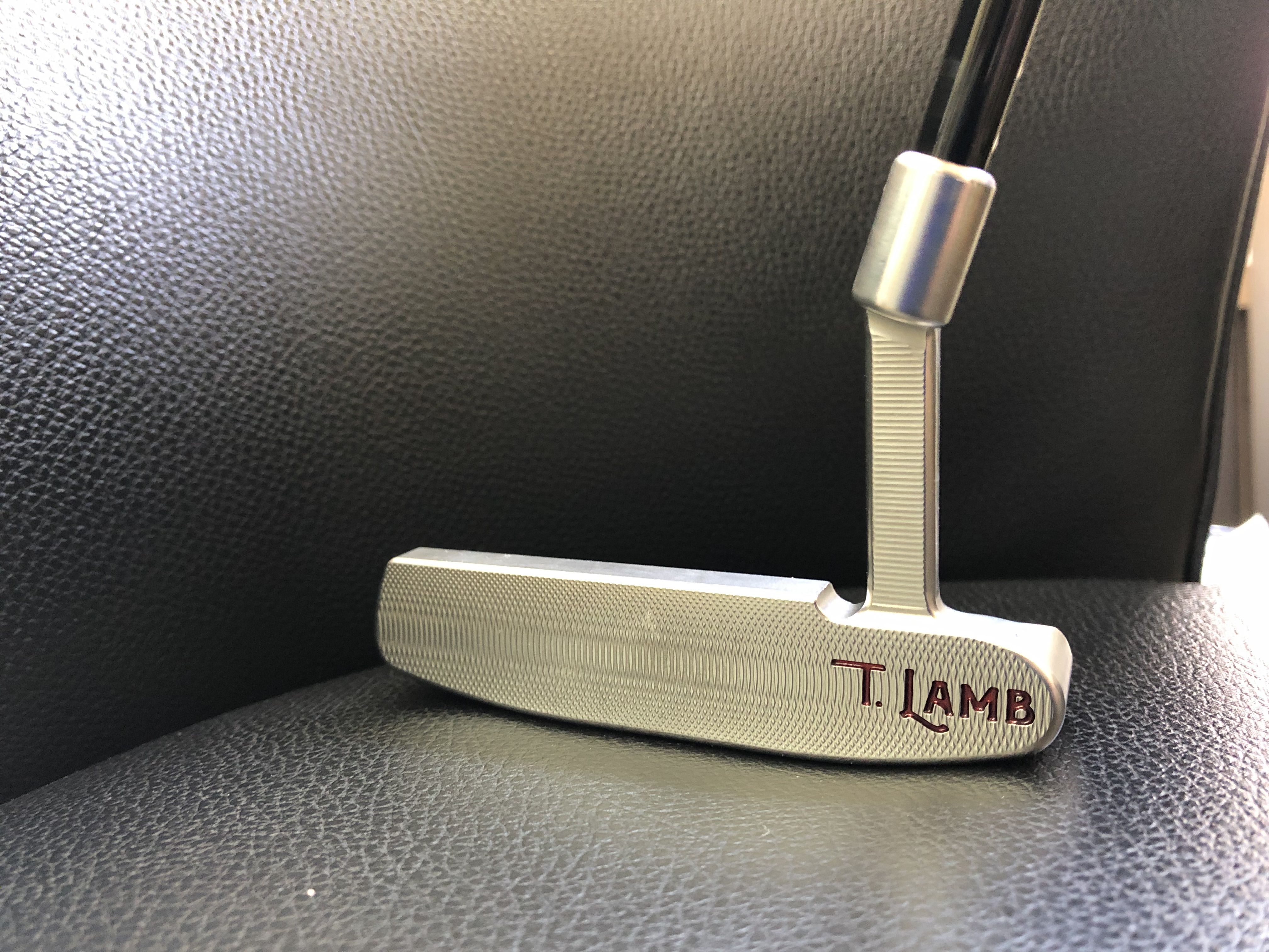 定期入れの Tyson FLEX1.0 P135 Lamb（タイソン・ラム）パター&Diamana クラブ