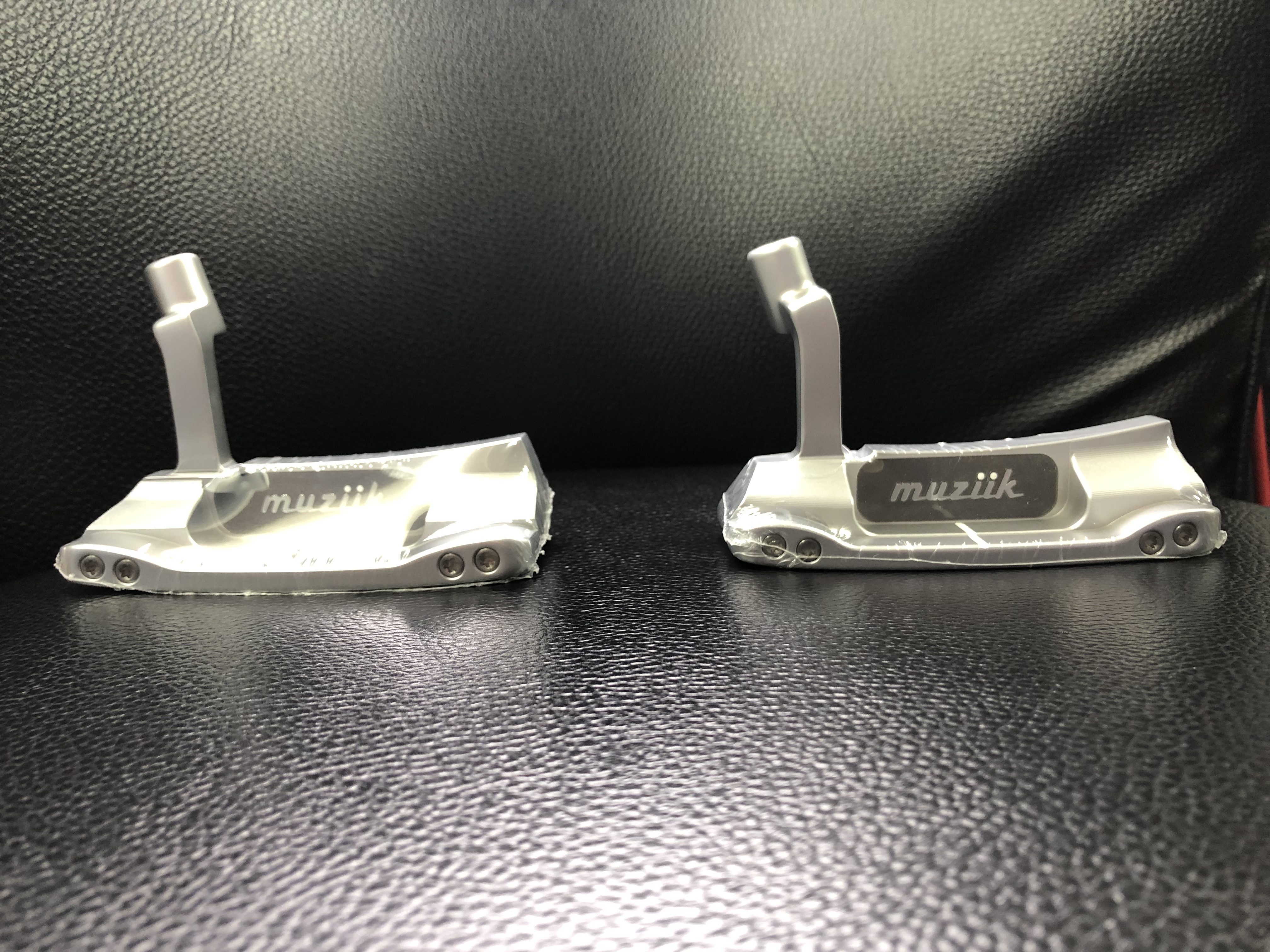 美品‼️ muziikパター On The Screw 6121 カーボンシャフト On The Screw 6121 ショートスラント｜muziik｜パター