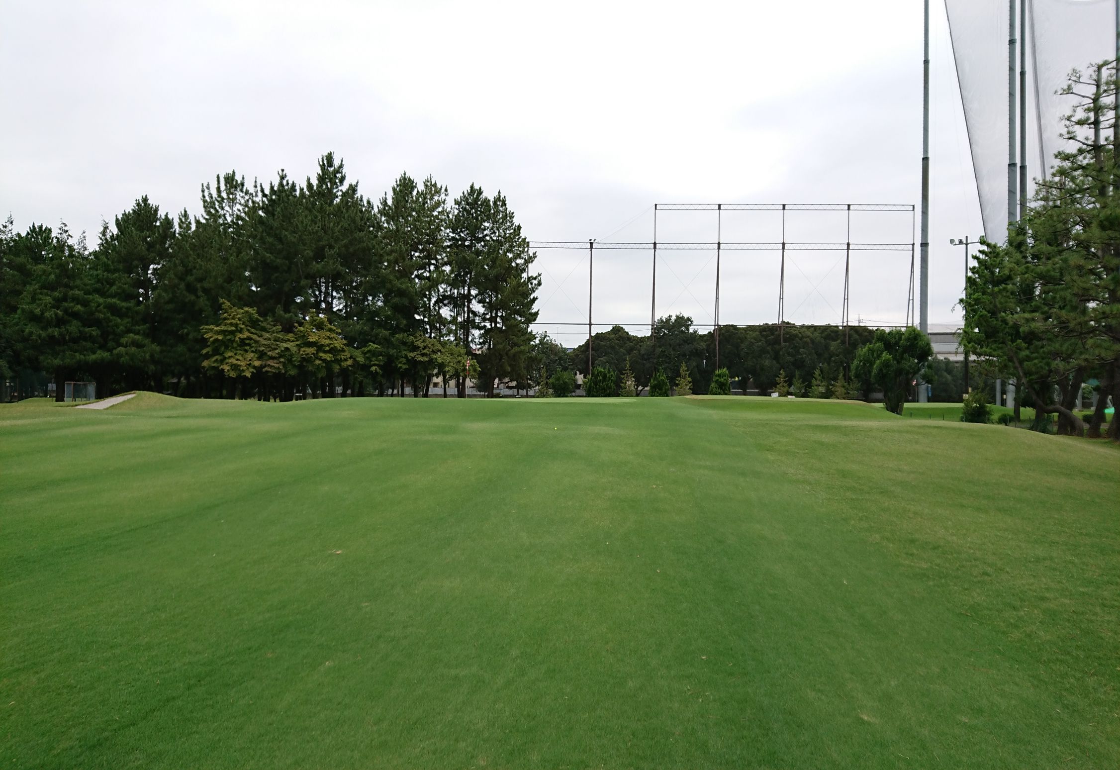 東宝調布スポーツパーク ゴルフコース回数券(6回) 平日土日可能 